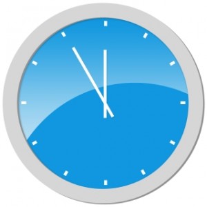 blaue Uhr, 5 Minuten vor 12