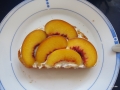 Nuss-Nougat-Creme, Frischkäse und Nektarinen
